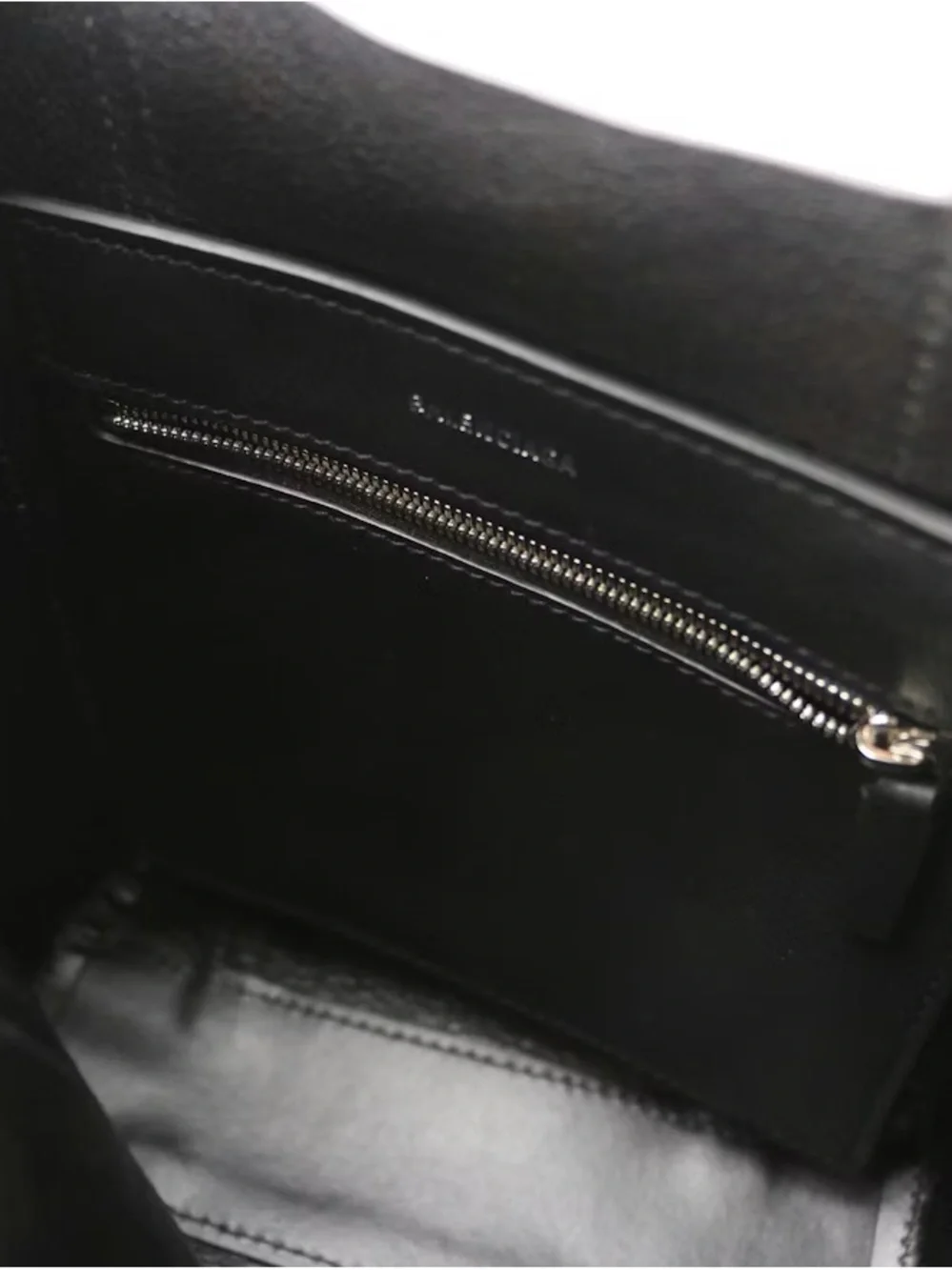 Balenciaga Metallic Silver Leather Tote with Logo - Picture 6 of 8